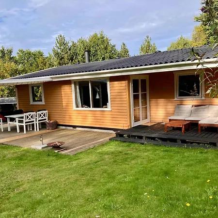 Summer House Hygge Close To And Forest 度假居 Hove